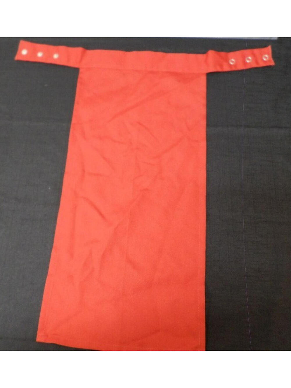 VINTAGE US ARMY SCARLET RED ENGINEER AND ARTILLERY ASCOT BIB NECK SCARF